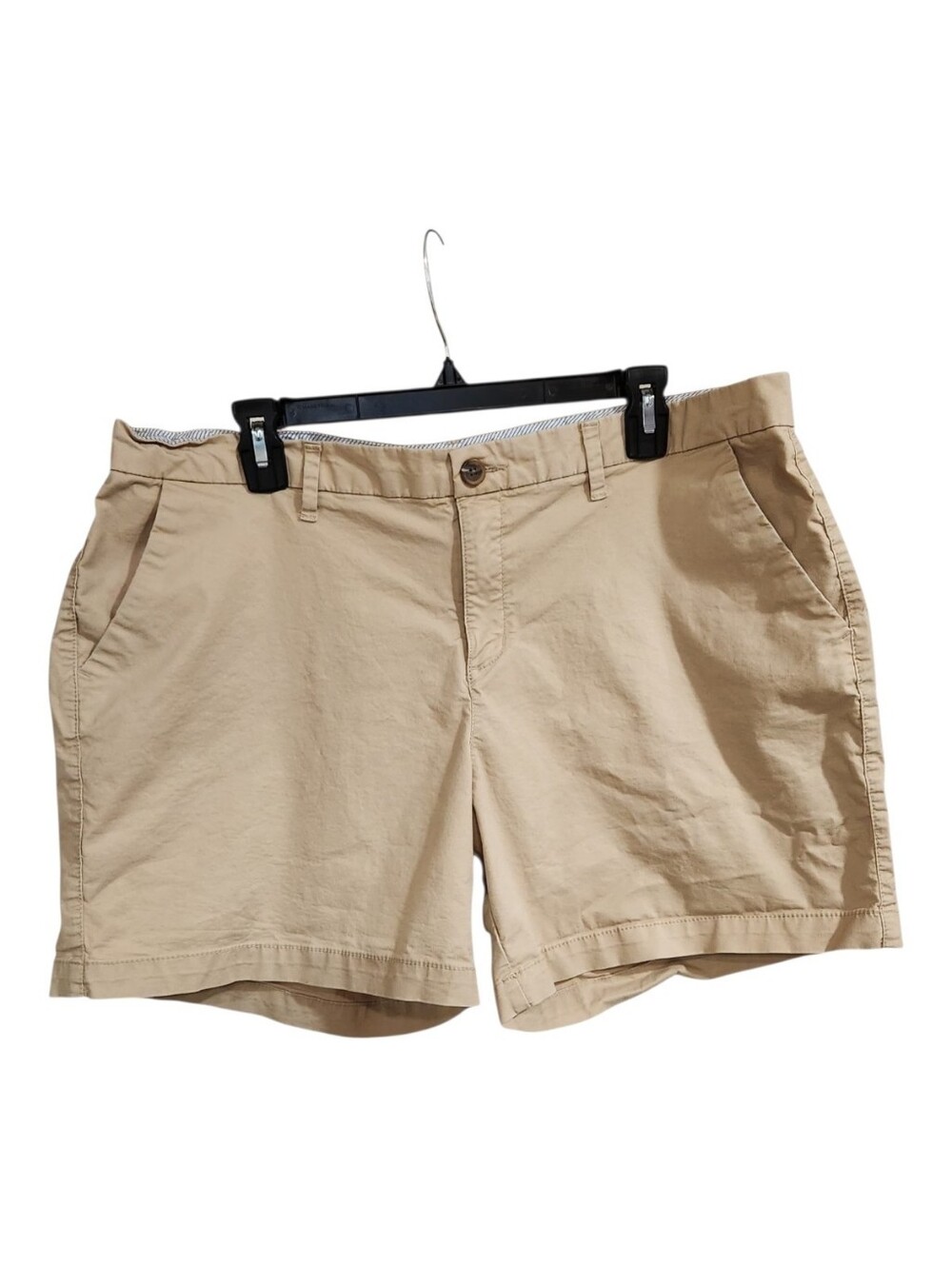 Old Navy Women's Size 16 Khaki Beige Everyday Shorts Chino High Rise